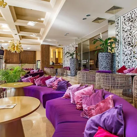 Private In Royal 5* Apartmán *